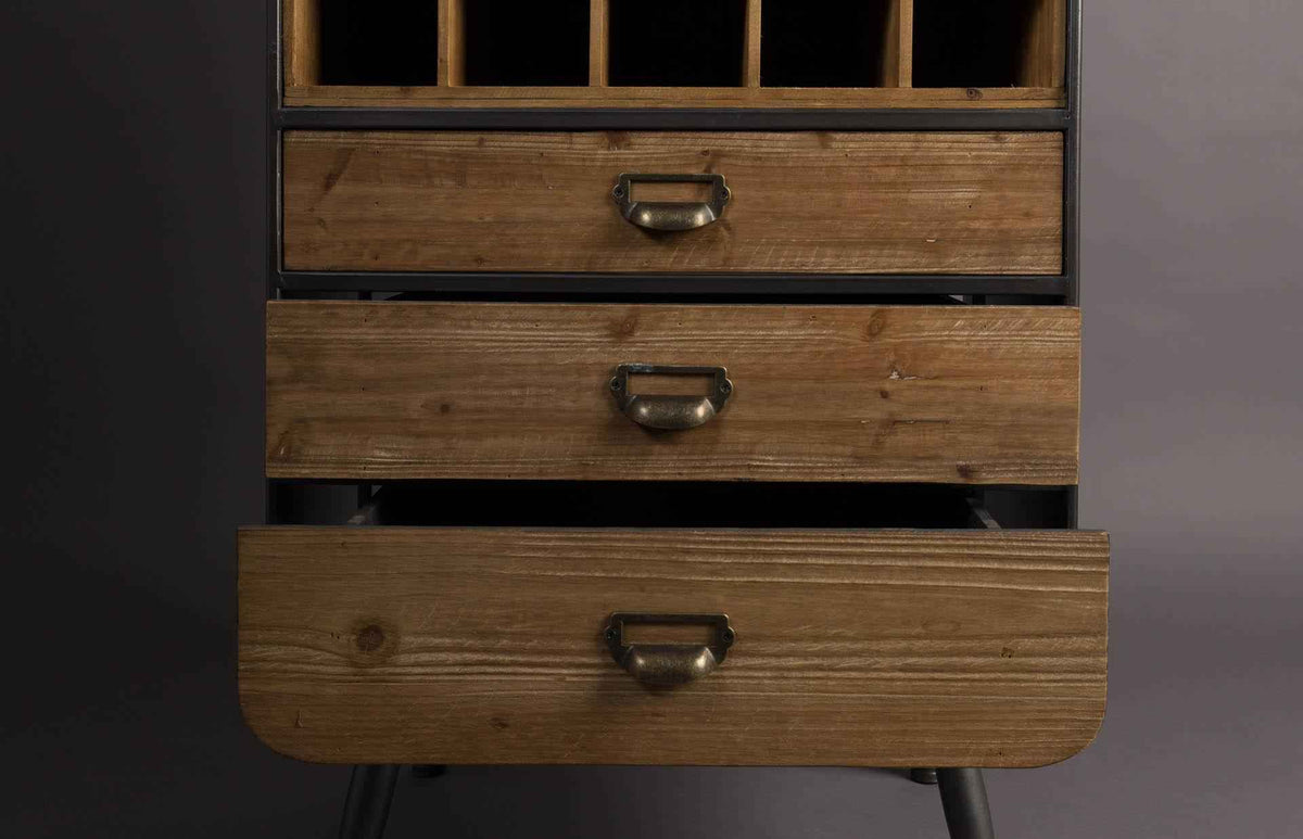 Vino fa kabinet