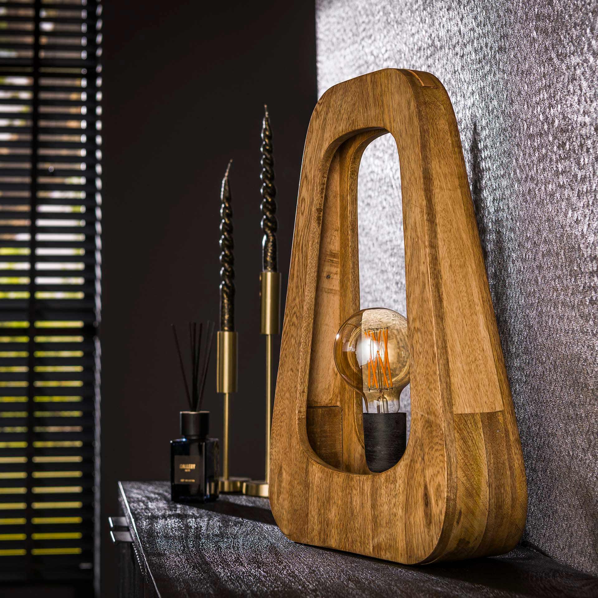 Zistra 518 fa asztali lámpa