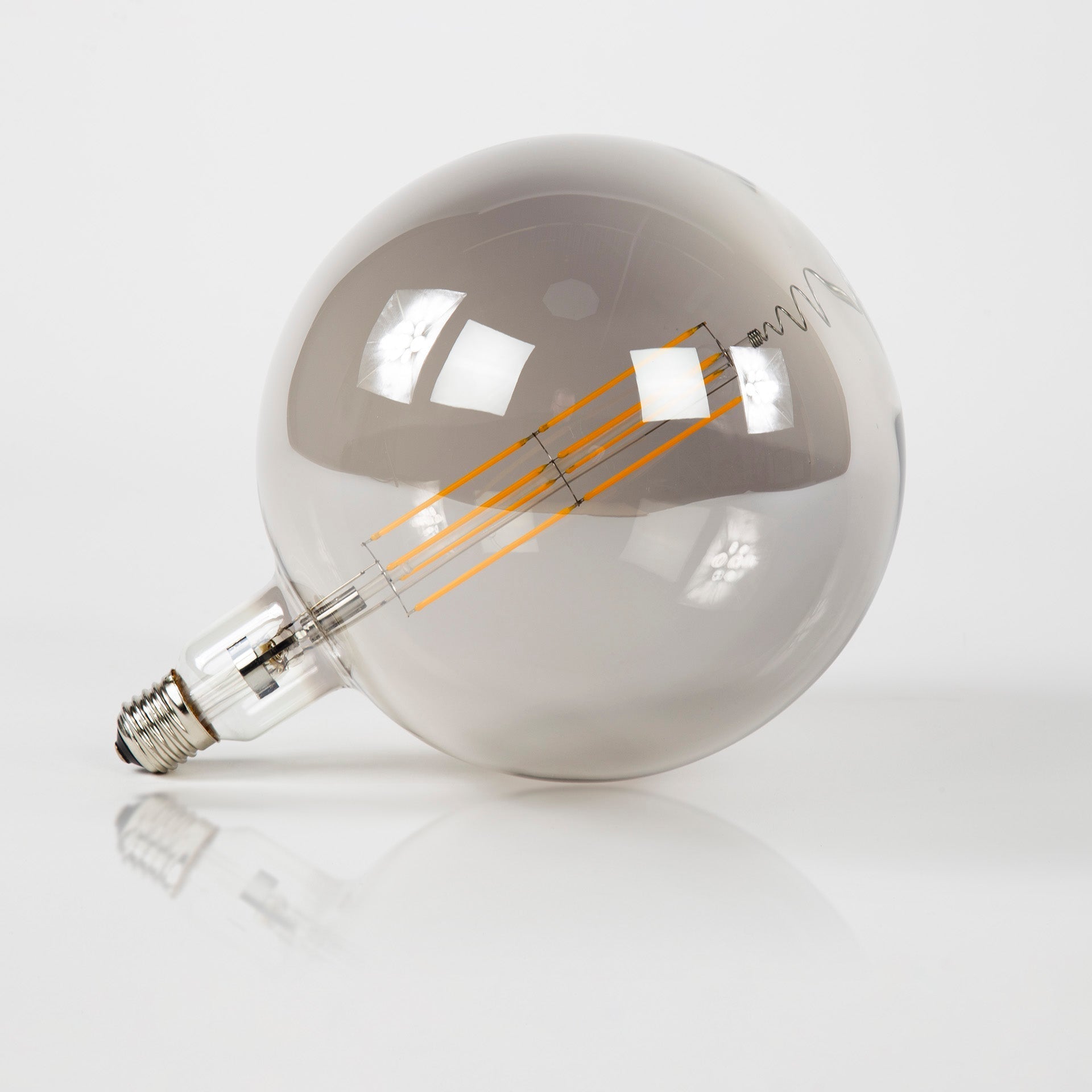 Zistra 561 izzó, LED E27