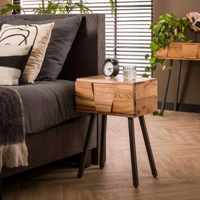 Zistra 206 fa éjjeliszekrény