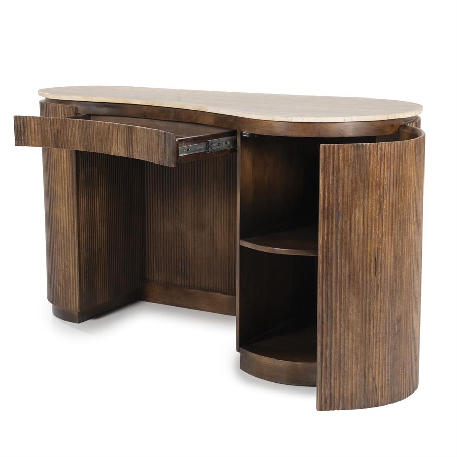 Desk Mari